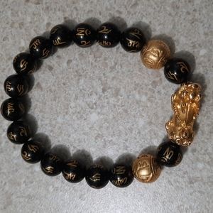 Costume jewelry Chinese Dragon stretch bracelet.